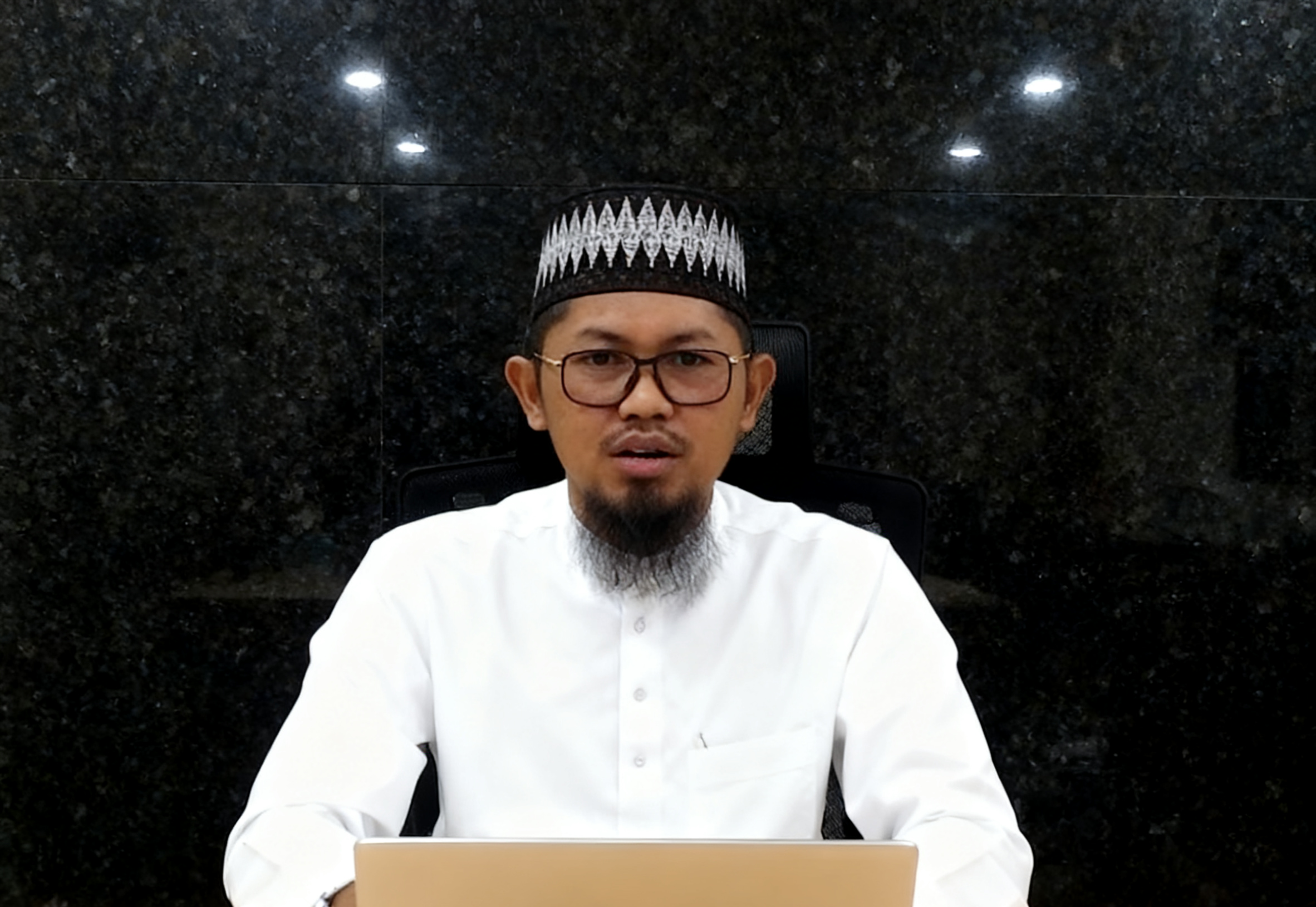 IIFI: Tanggapan Ustadz Yahya Tohari, S.H., M.M., M.A. (Direktur IIFI)