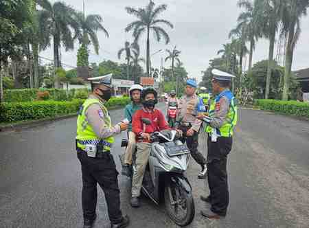 Operasi Keselamatan Maung 2026, Satlantas Polresta Tangerang Tegur Ratusan Pengendara