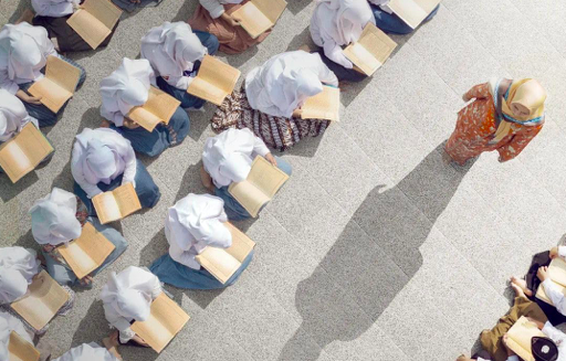 Belajar Islam Yang [Memang] Memanusiakan Manusia