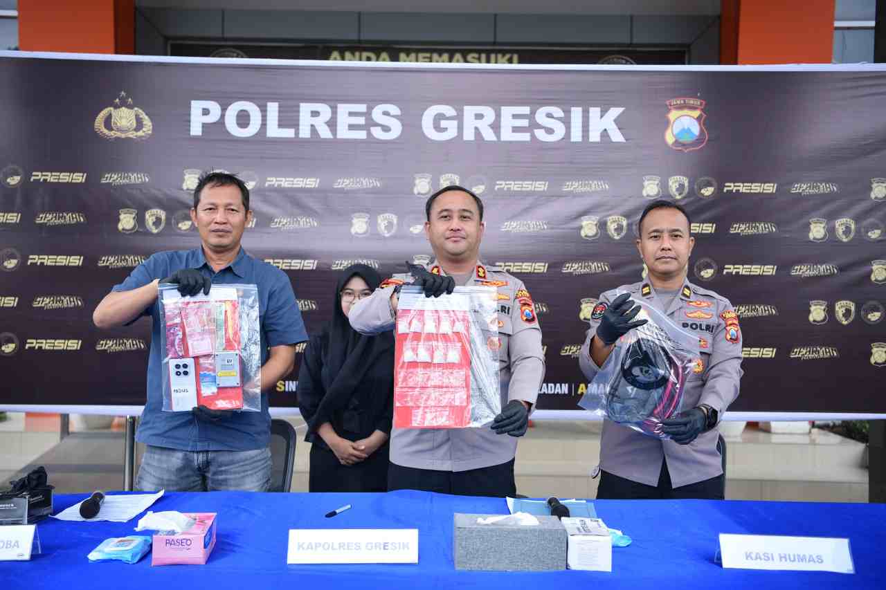 Polres Gresik Ungkap Kasus Peredaran Narkoba, Amankan Residivis dengan Barang Bukti 51 Gram Sabu